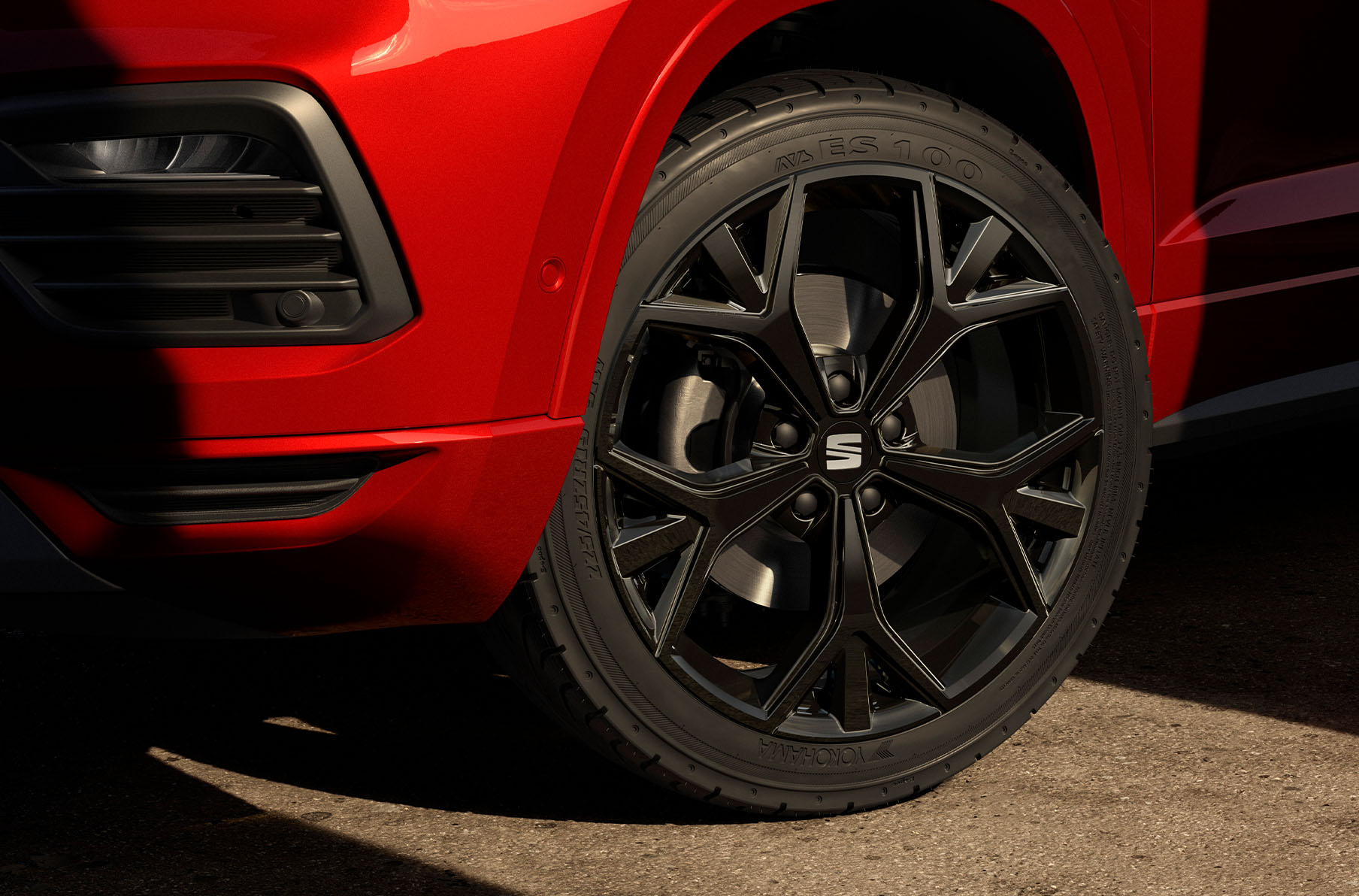 Striking 19 inch Glossy Black Alloy wheels