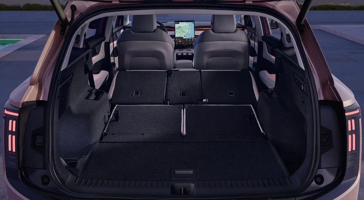 Generous and exceptional boot space