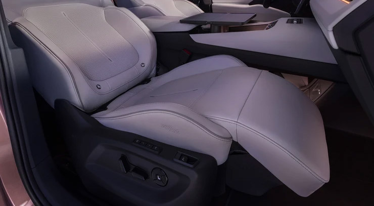 Premium comfort and massage seats